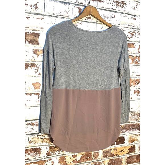 Anthropologie Meadow Rue Gray/Mauve Mixed Media Long Length Tunic Blouse - Picture 9 of 9